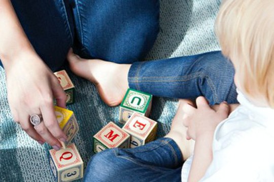 Un legame più consapevole tra genitori e figli, con il mindful parenting e la app MinUTo